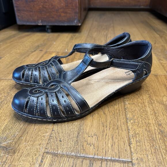 NIB Clarks Collection Wendy Alto T-Strap Sandals Black Leather Womens 10 N - Picture 3 of 6